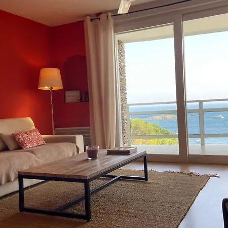 Canyelles Front De Apartamento